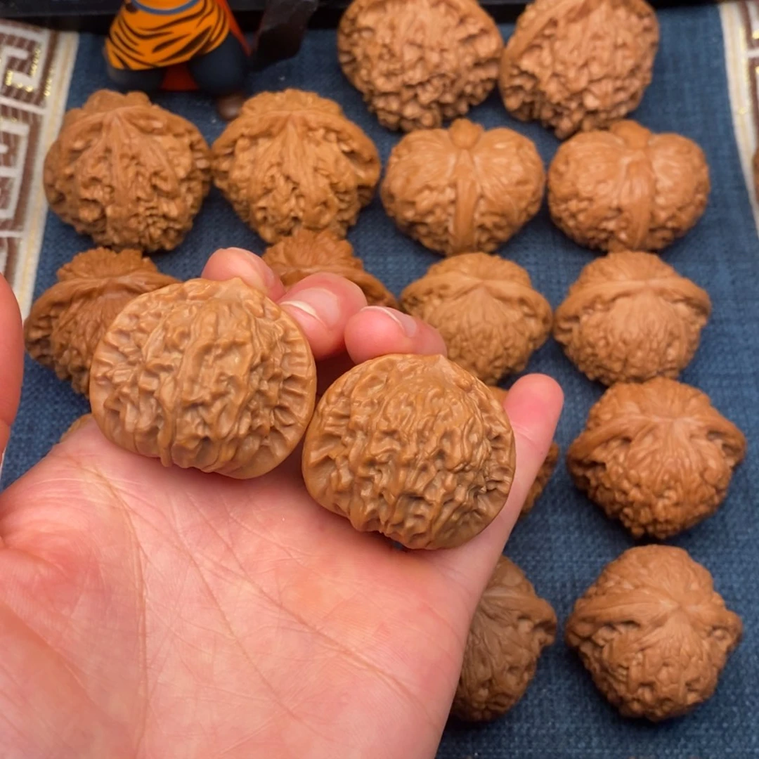 铁***掌文玩核桃把件37全品红豆