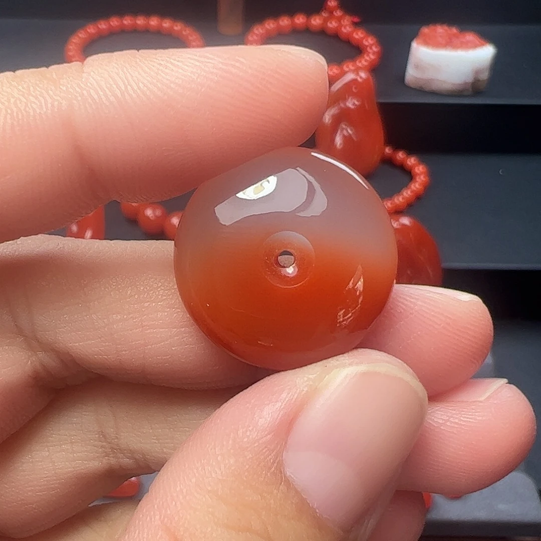 南红玛瑙未镶嵌冰飘平安扣