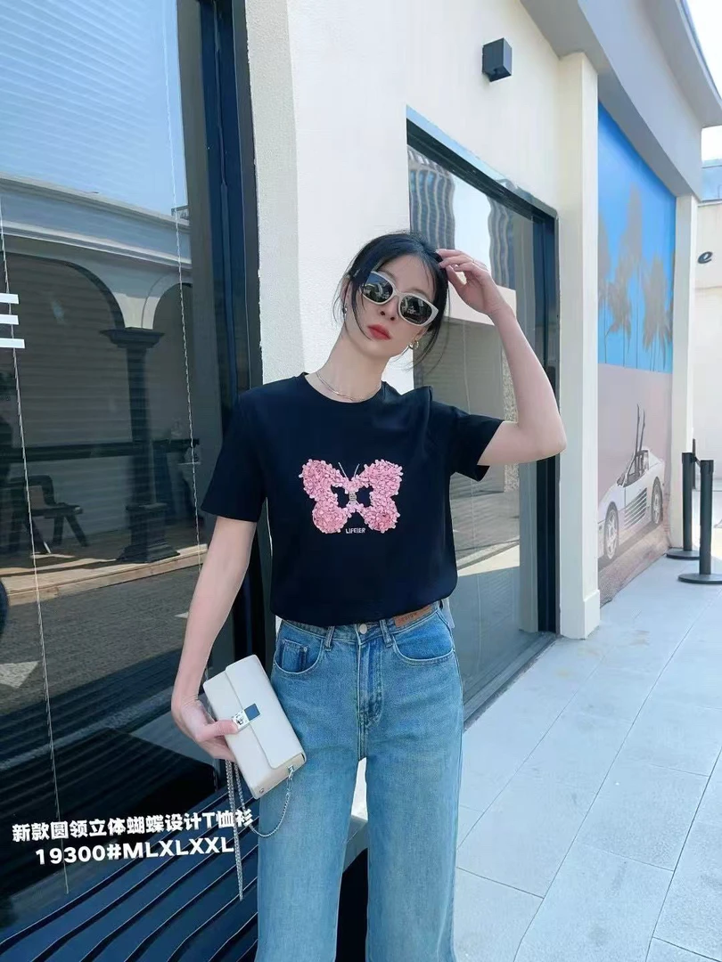 双鱼（利菲儿）夏款花瓣绣蝴蝶短袖上衣19300