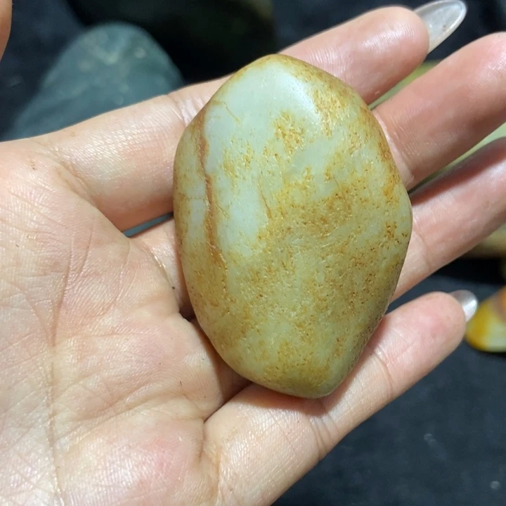未镶嵌和田玉（糖玉）挂件
