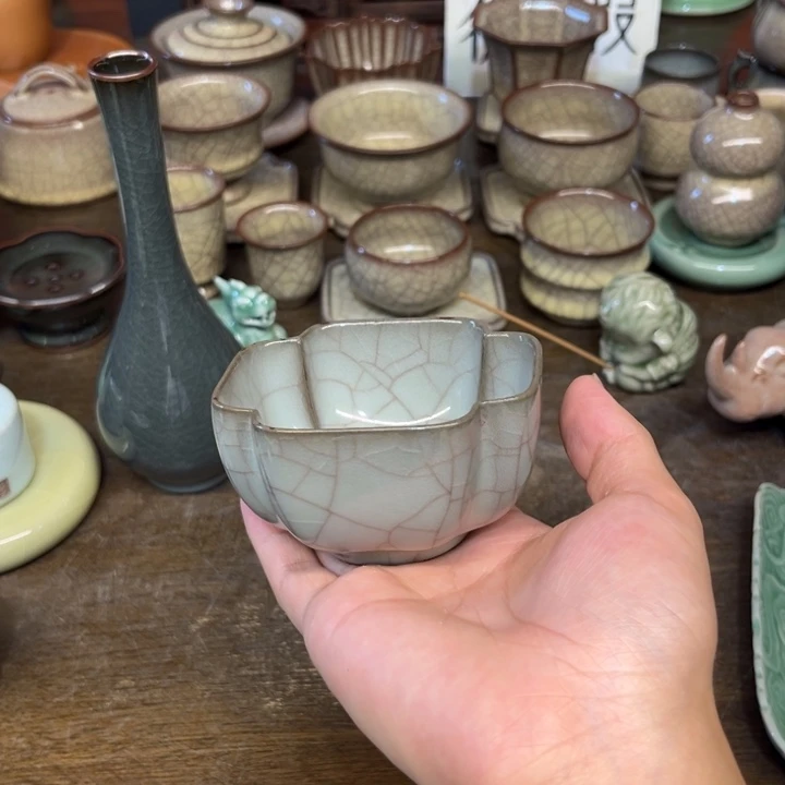 青瓷微瑕浮力特价