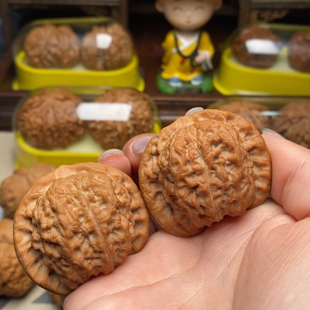 文玩核桃把件拼****持血麒麟43 S13号