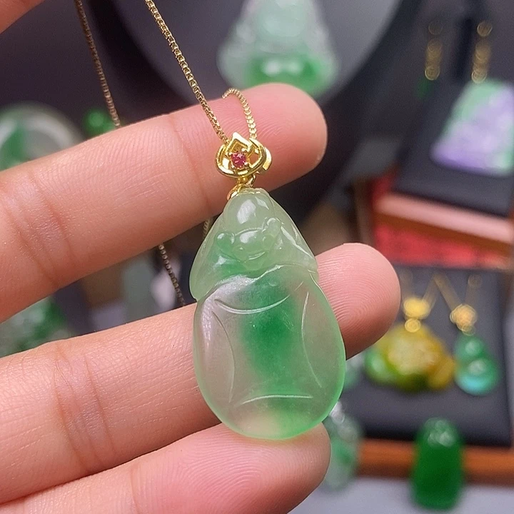 吊坠(赠链)未镶嵌翡翠