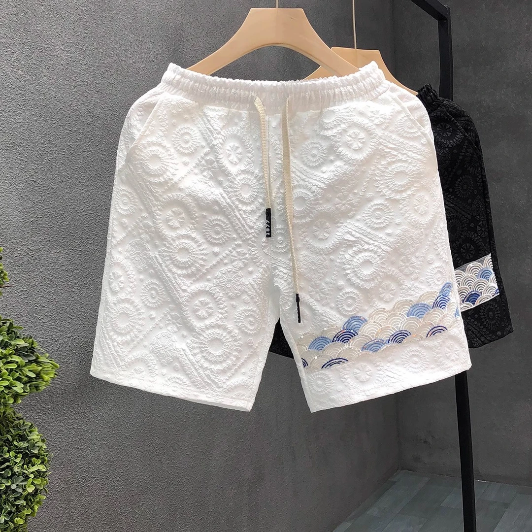 追属设计感白色提花短裤男潮牌休闲半截裤夏季新款男士外穿沙滩裤