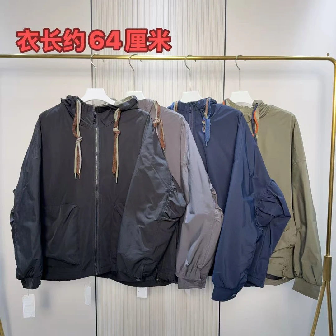 302袖抽褶方兜拉链夹棉外套