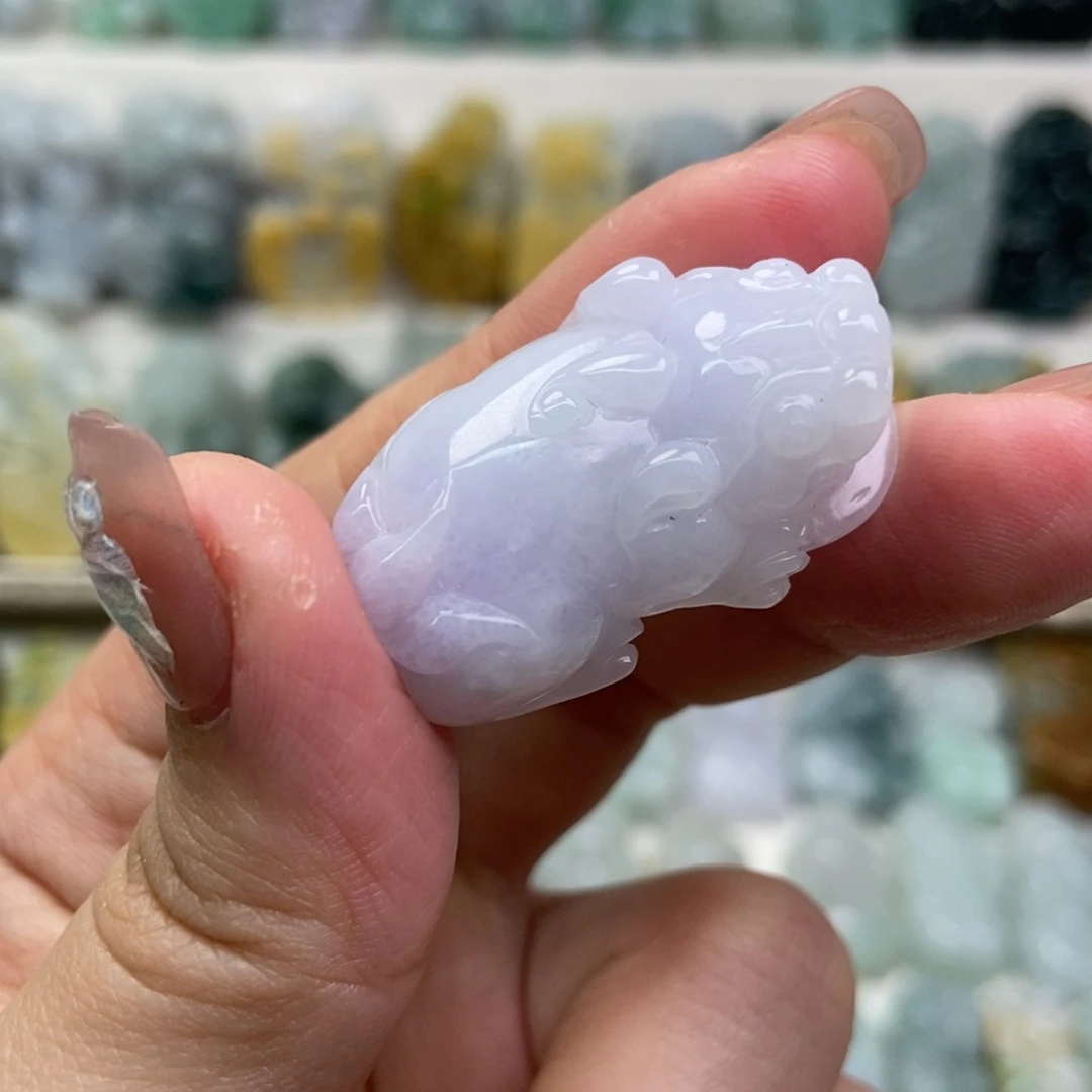 翡翠吊坠(赠链)未镶嵌