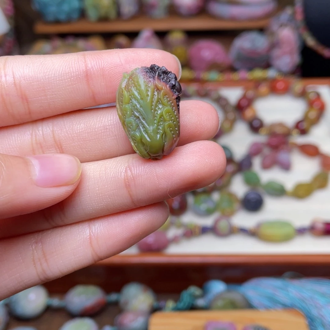 玛瑙/玉髓珠宝半成品未镶嵌玉**香盐源玛瑙白菜