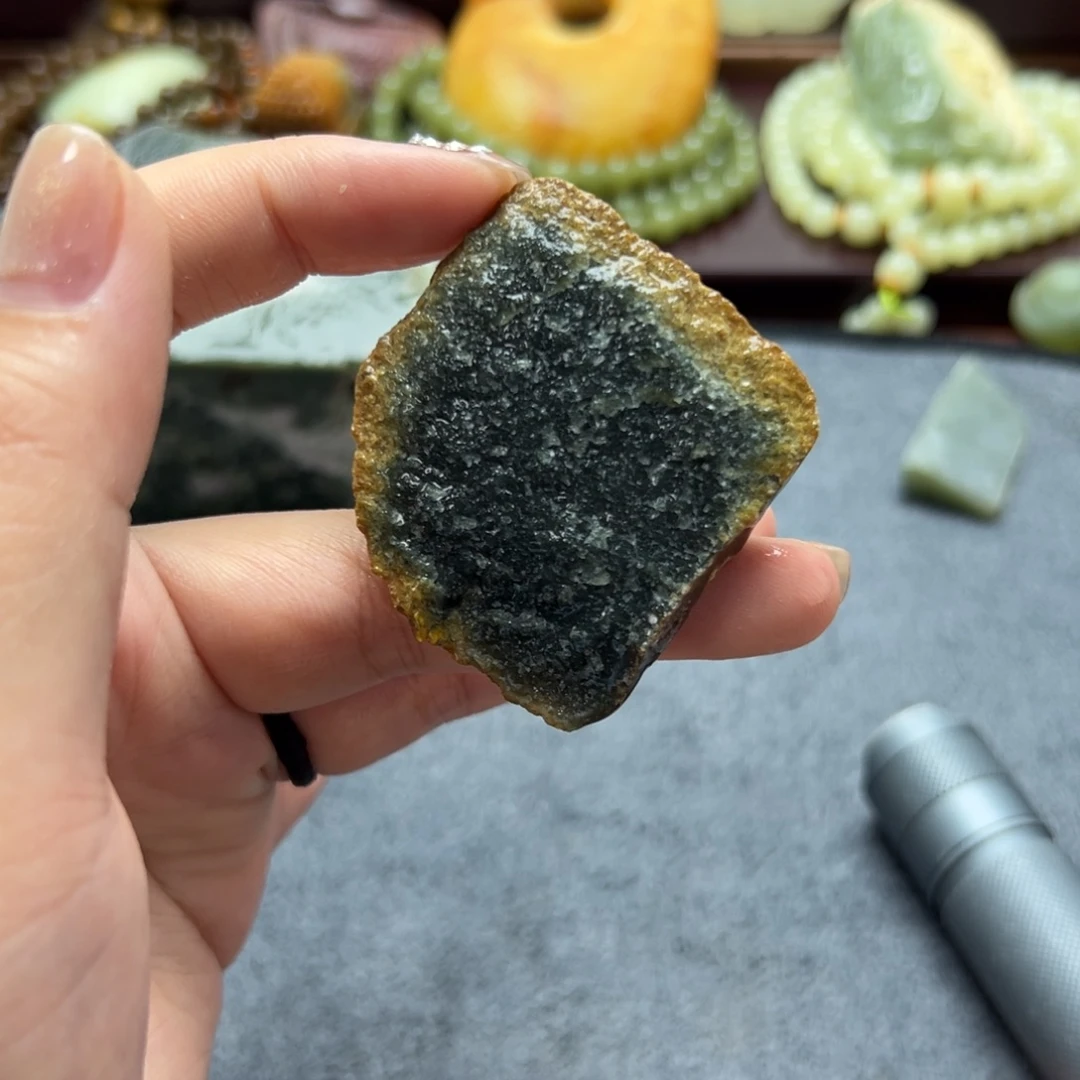 和田玉未镶嵌珠宝奇石