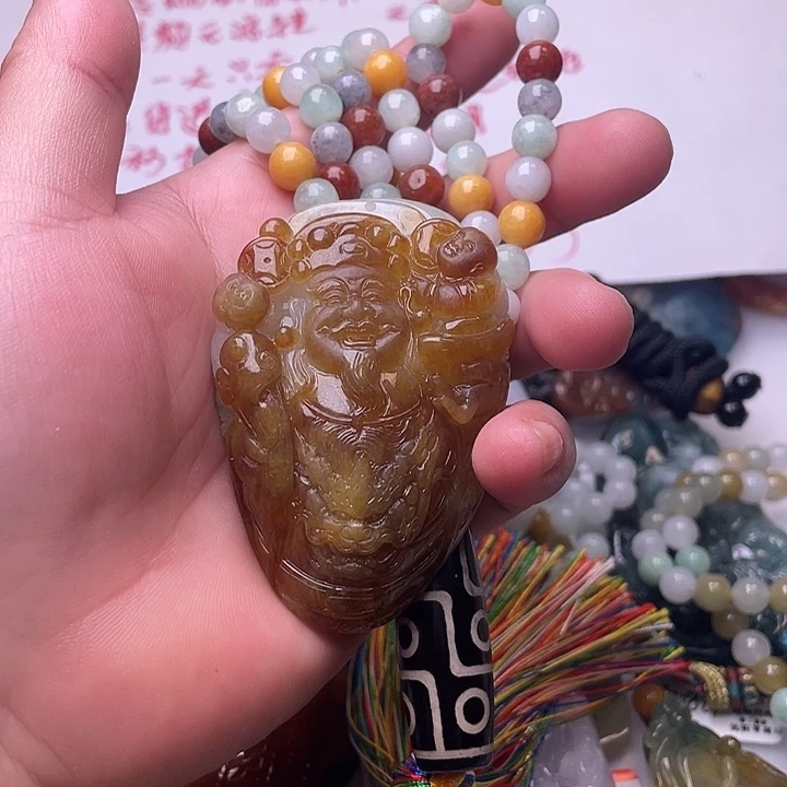 叽***啦翡翠未镶嵌颈饰财神