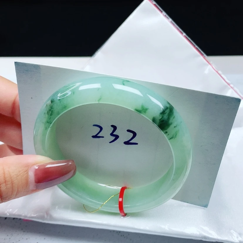 【闪购商品】翡翠手镯未镶嵌 正圈54
