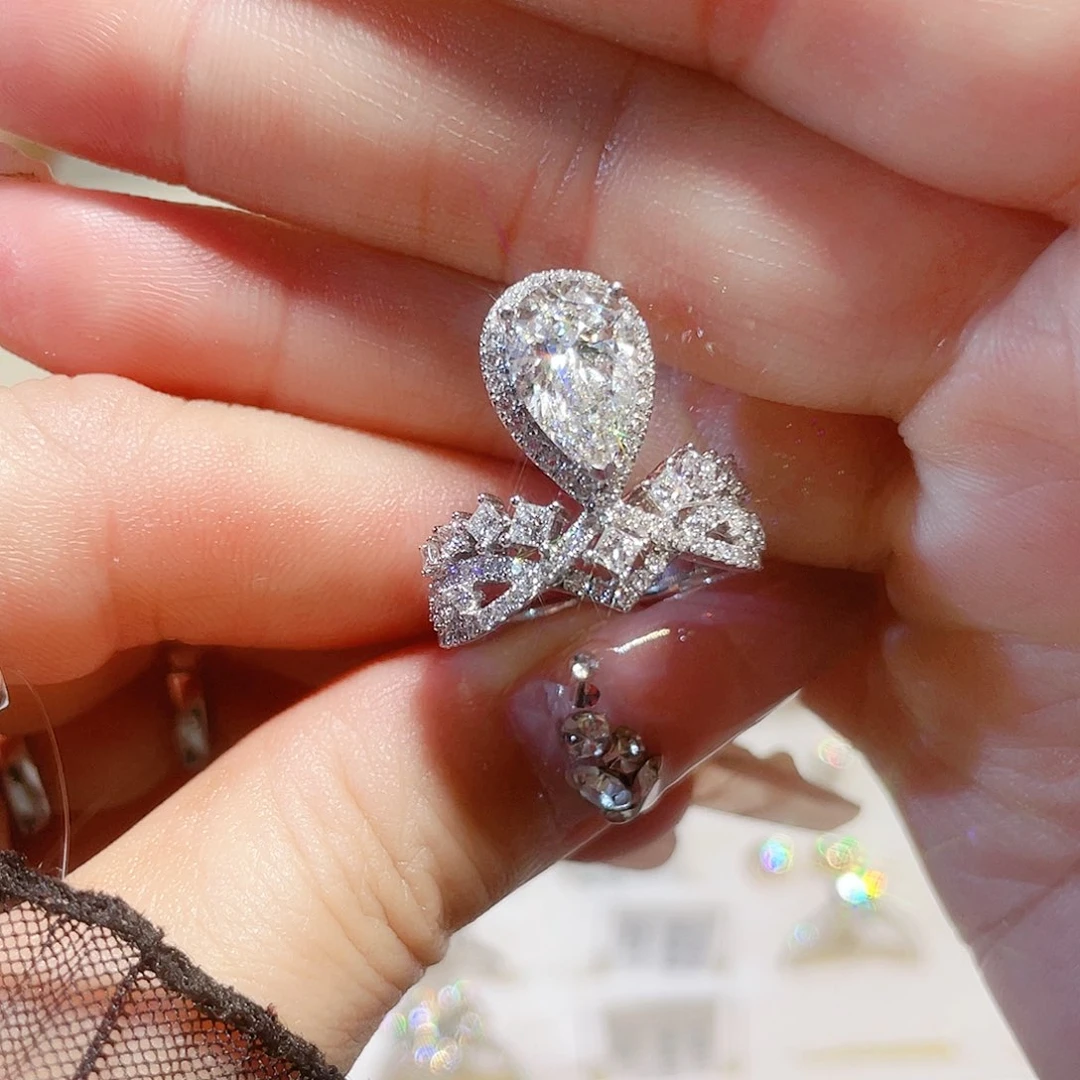 实验室培育钻石18K金镶嵌2.1CT，F-G/VS，14