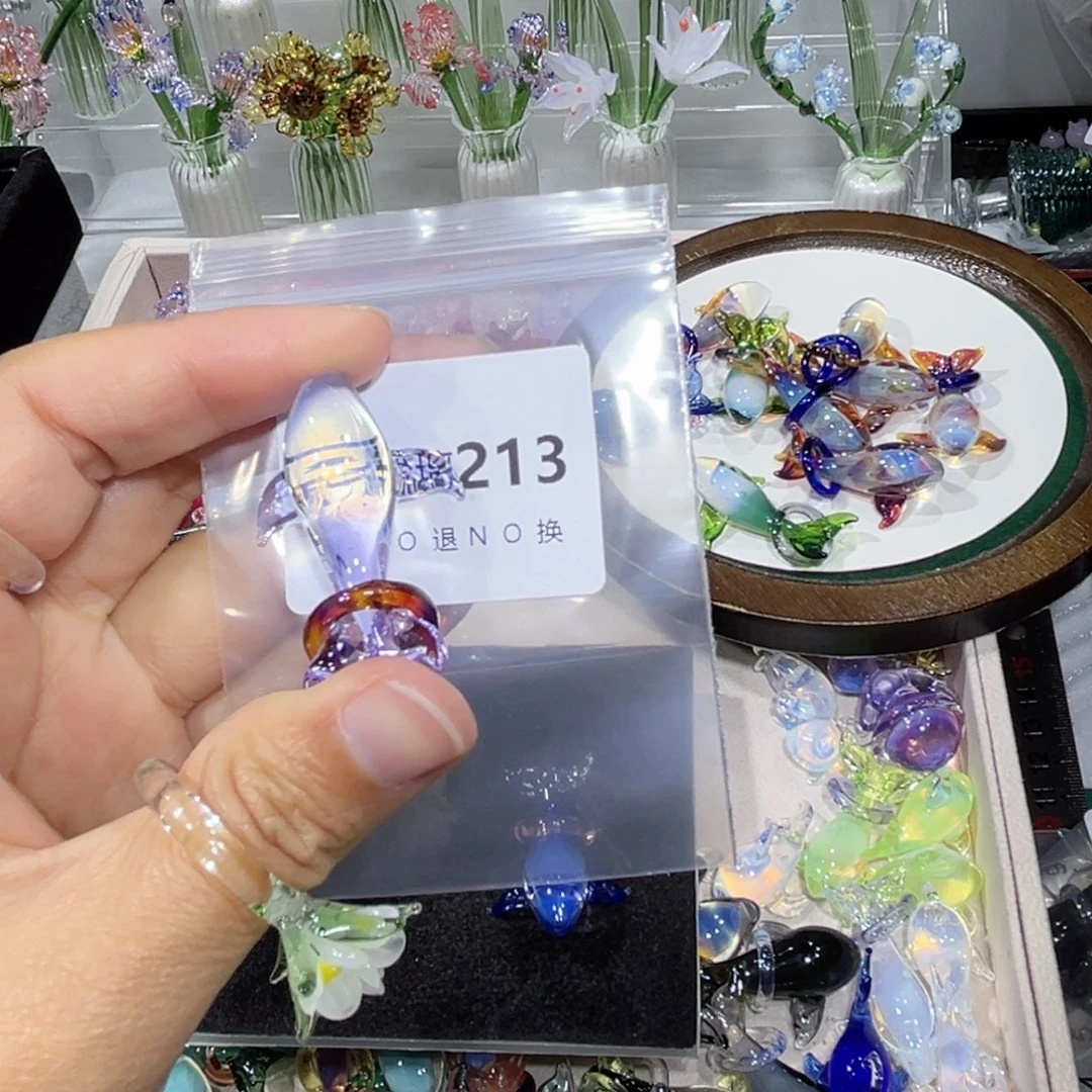 儿****琉璃吊坠（不含链）213鲸鱼一个