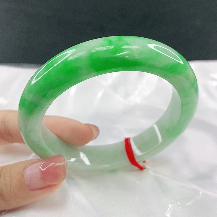 翡翠未镶嵌手镯圈53.5，34073