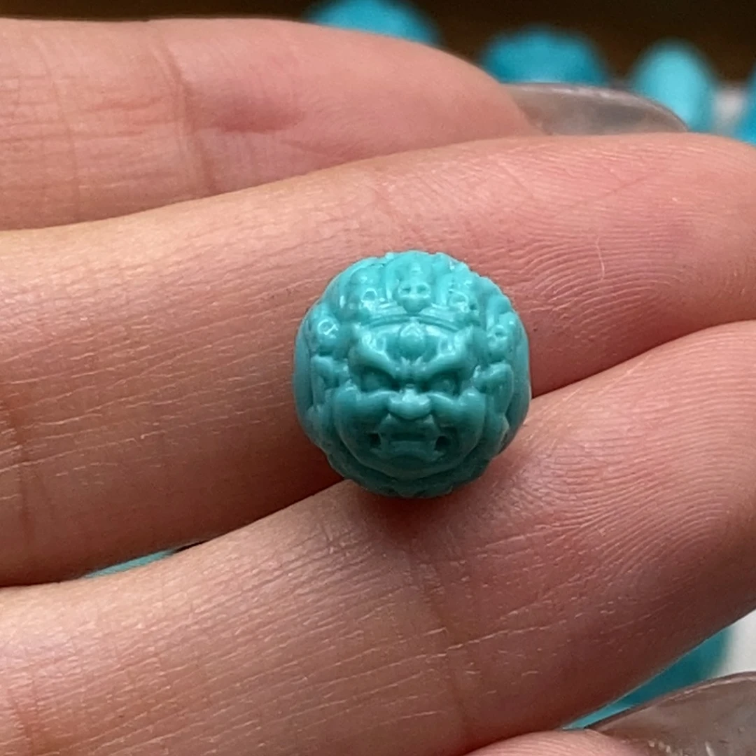 绿松石颈饰未镶嵌