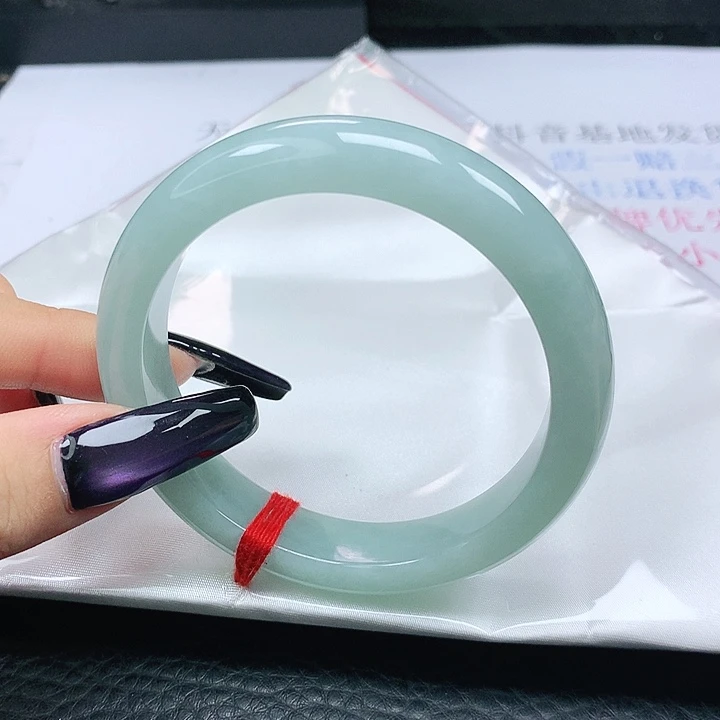 翡翠手镯未镶嵌翡翠57.1天空蓝胶润正圈