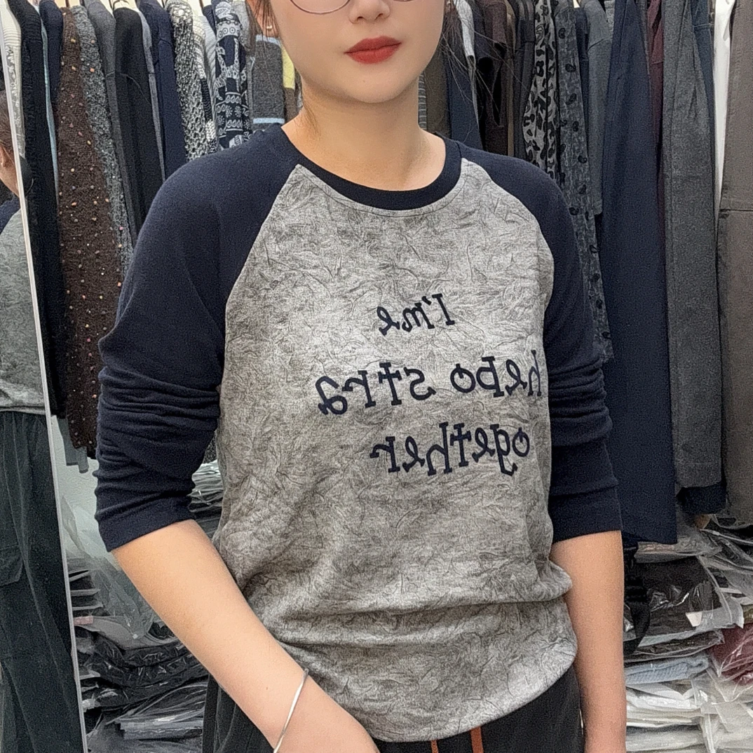 2025早秋新款 字母插肩设计长袖T恤女修身显瘦百搭上衣