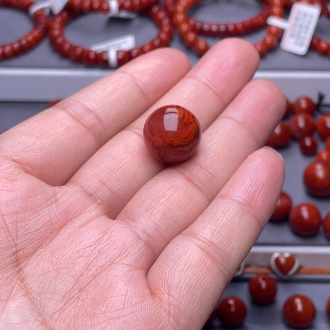 I***琳南红玛瑙未镶嵌配珠16.6mm瓦西牛血红火焰纹单珠