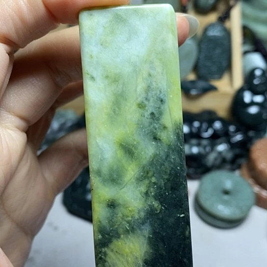 未镶嵌独山玉珠宝半成品