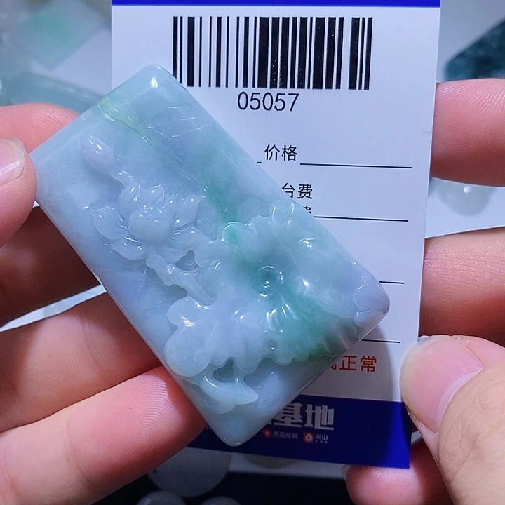 翡翠未镶嵌颈饰天光墟翡翠市场现金代购
