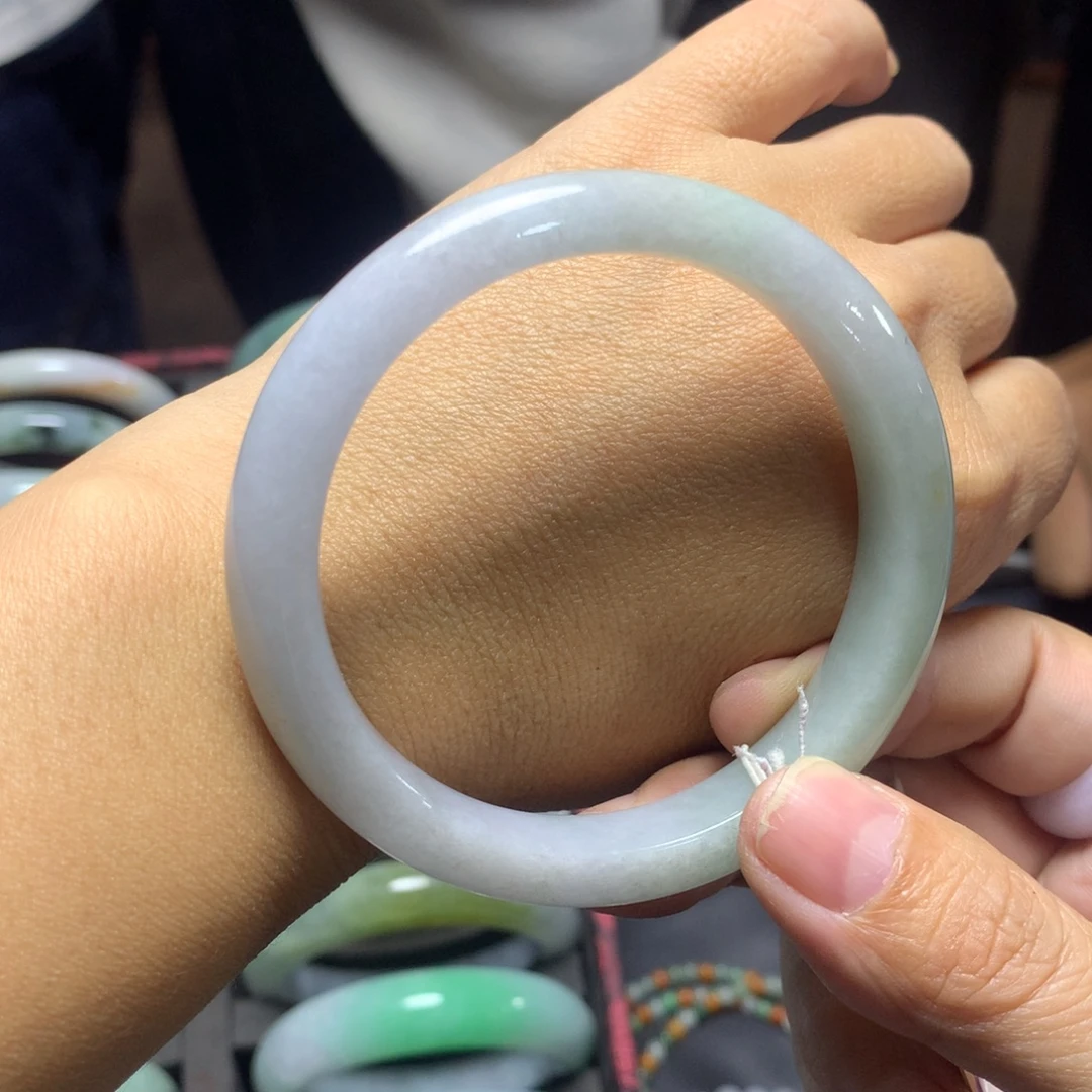 定制翡翠未镶嵌翡翠手镯55