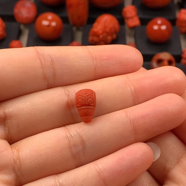 南红玛瑙三通7.4MM未镶嵌