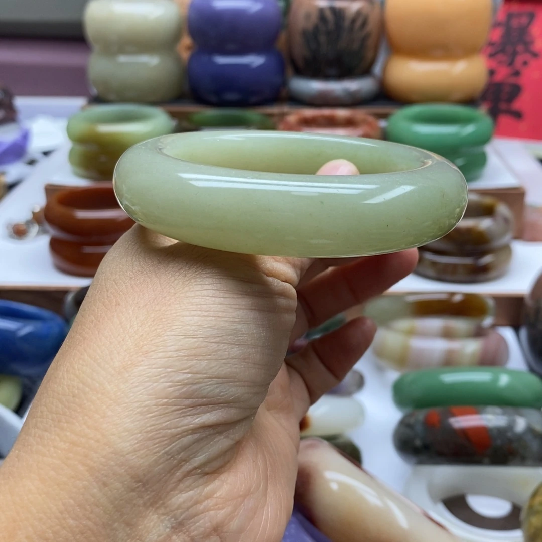 夢***影石英岩玉未镶嵌手镯