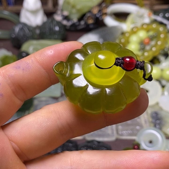 岫玉未镶嵌岫玉颈饰