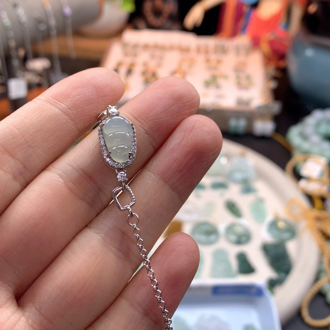 颈饰银S925镶嵌翡翠