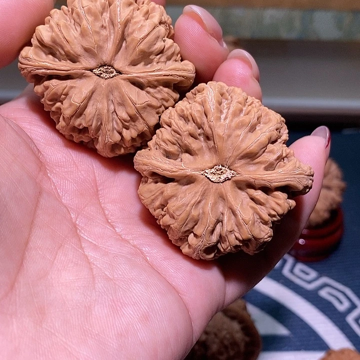 文玩核桃把件小**油46大粗筋