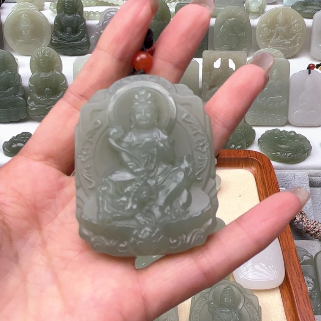 小***0和田玉未镶嵌颈饰