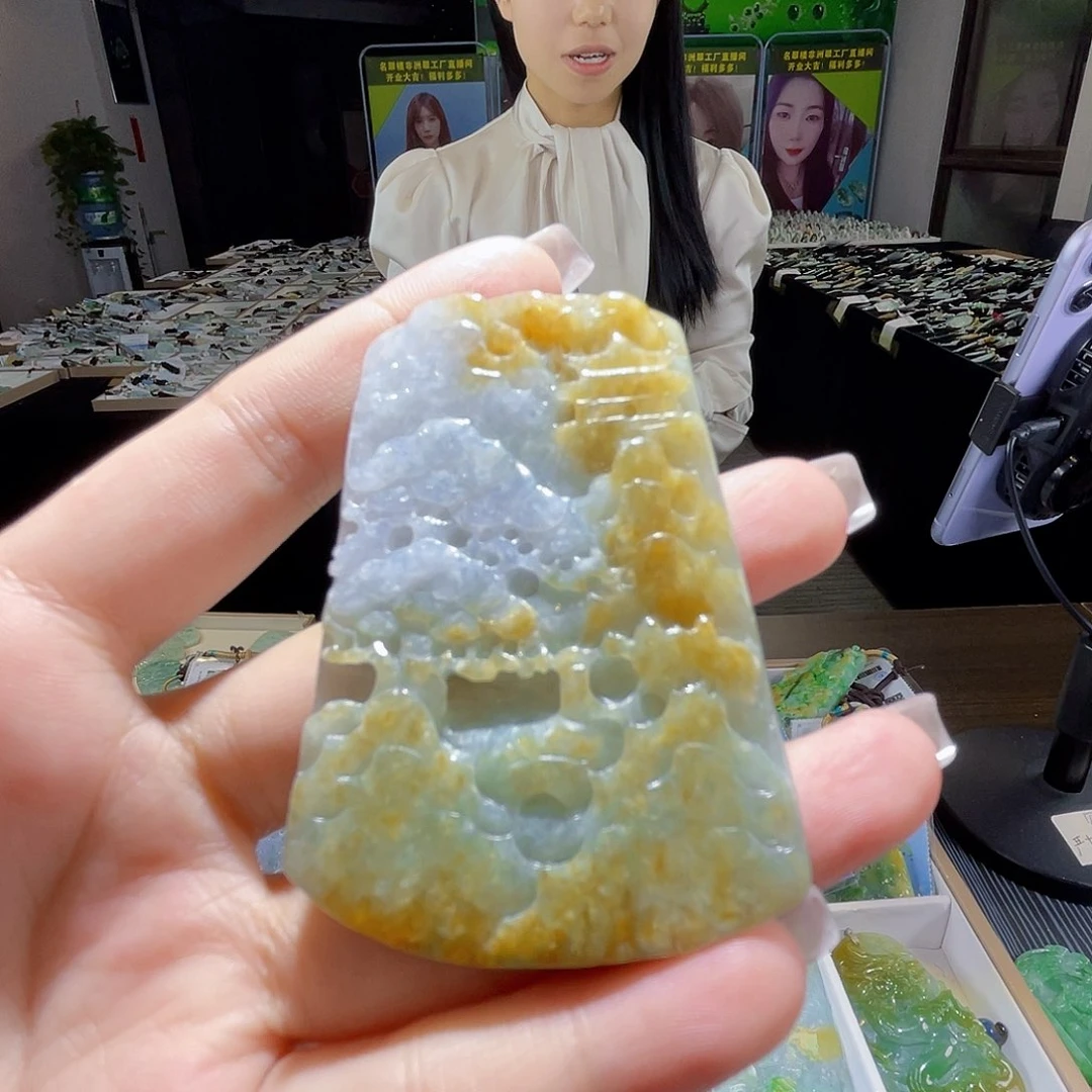 颈饰未镶嵌翡翠一个