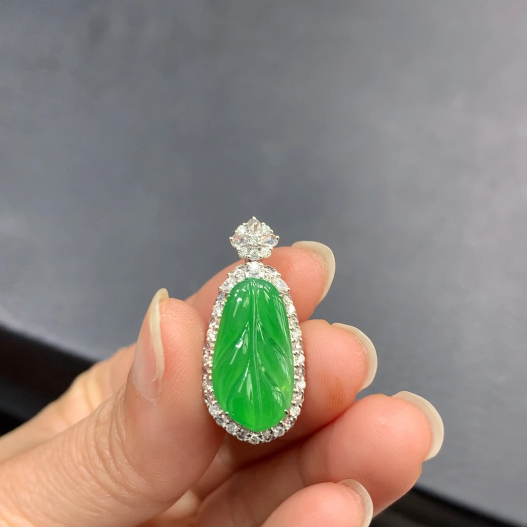 翡翠18K金镶嵌吊坠(不含链)