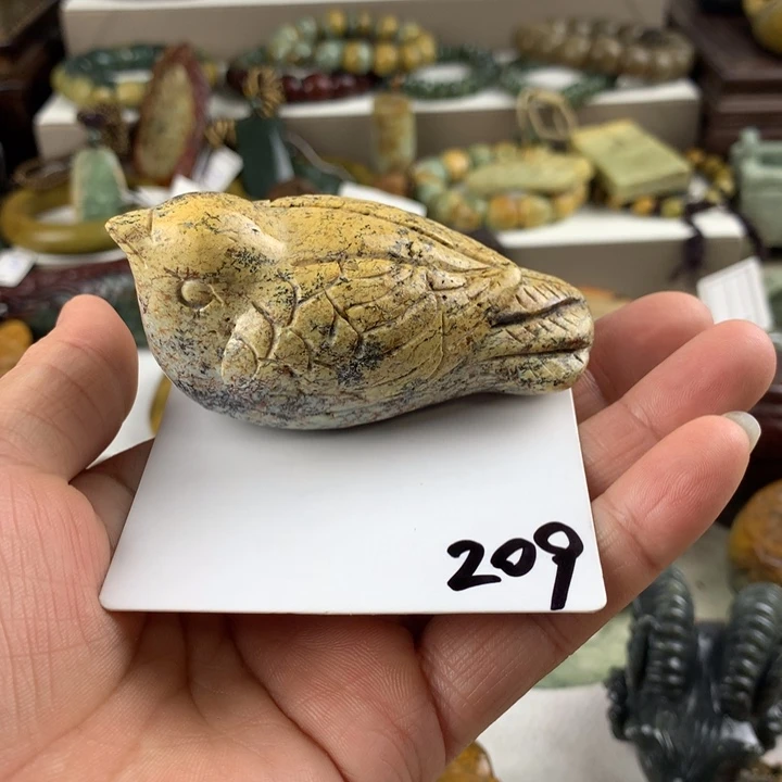 岫岩河磨玉（透闪石质玉）未镶嵌珠宝奇石