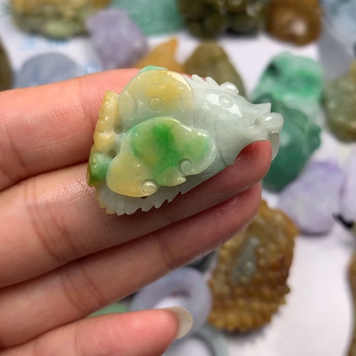 定制翡翠未镶嵌翡翠