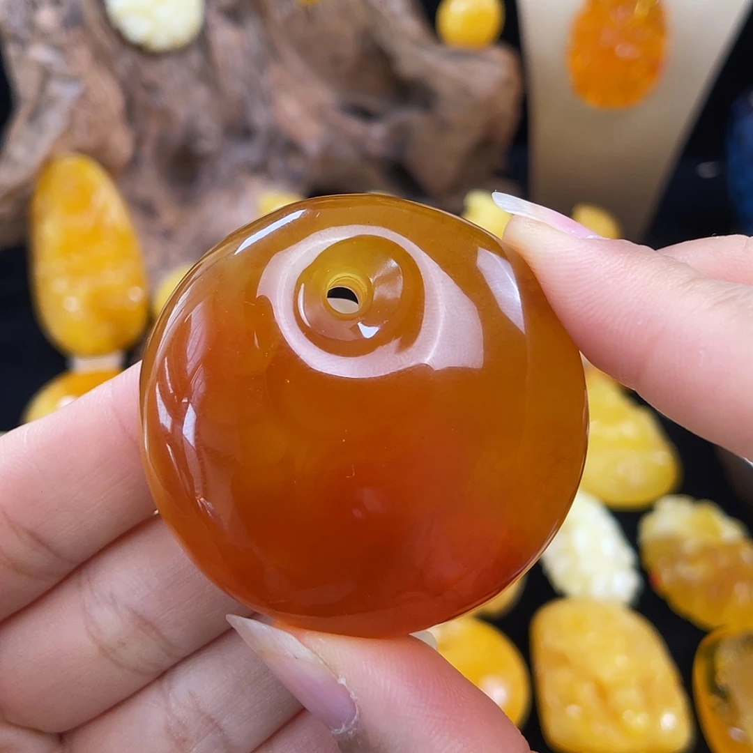 琥珀未镶嵌珠宝奇石