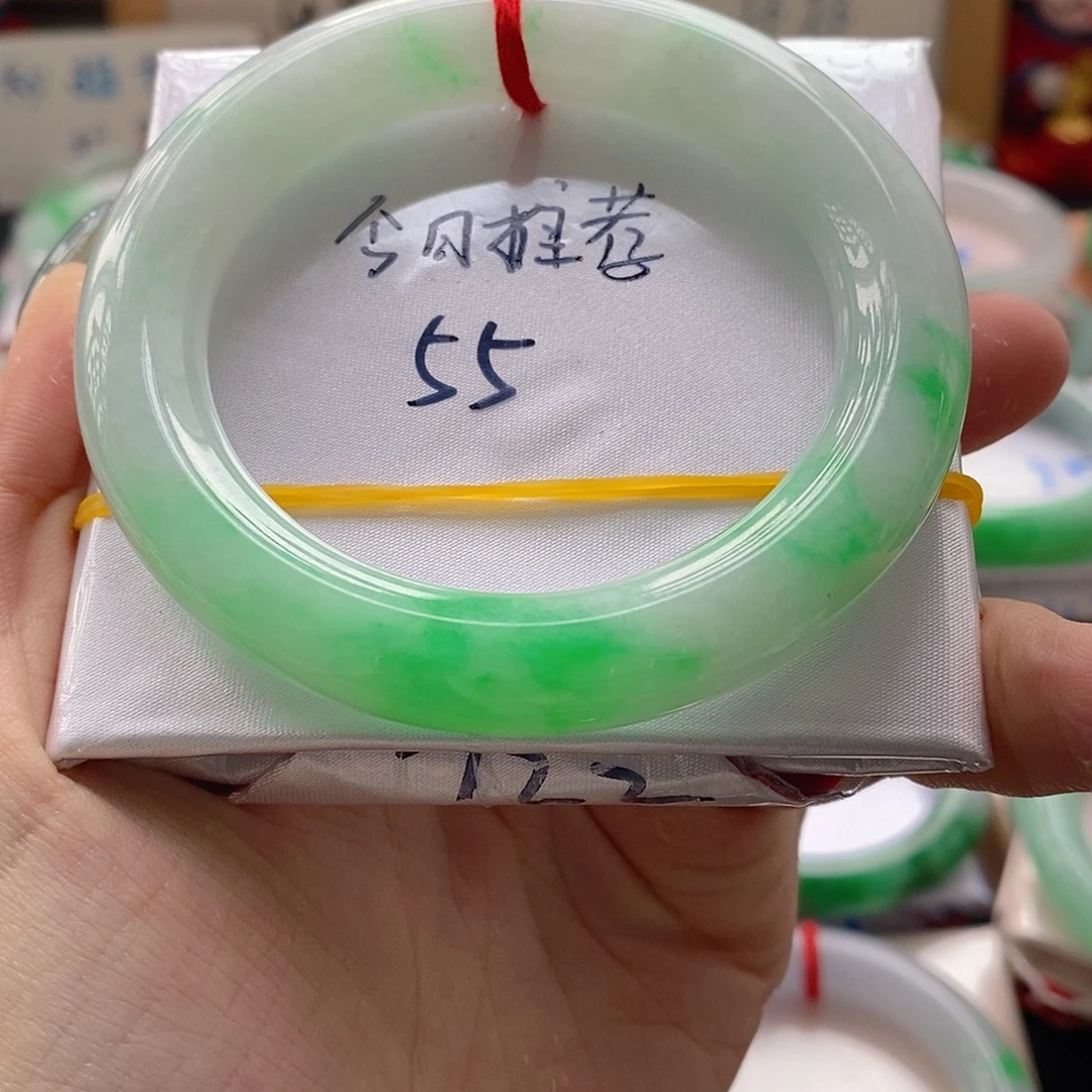 翡翠未镶嵌手镯15号