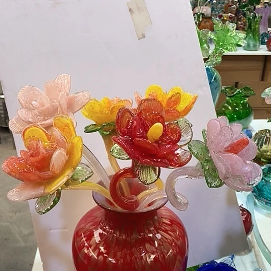 琉璃花瓶高45厘米宽9厘米