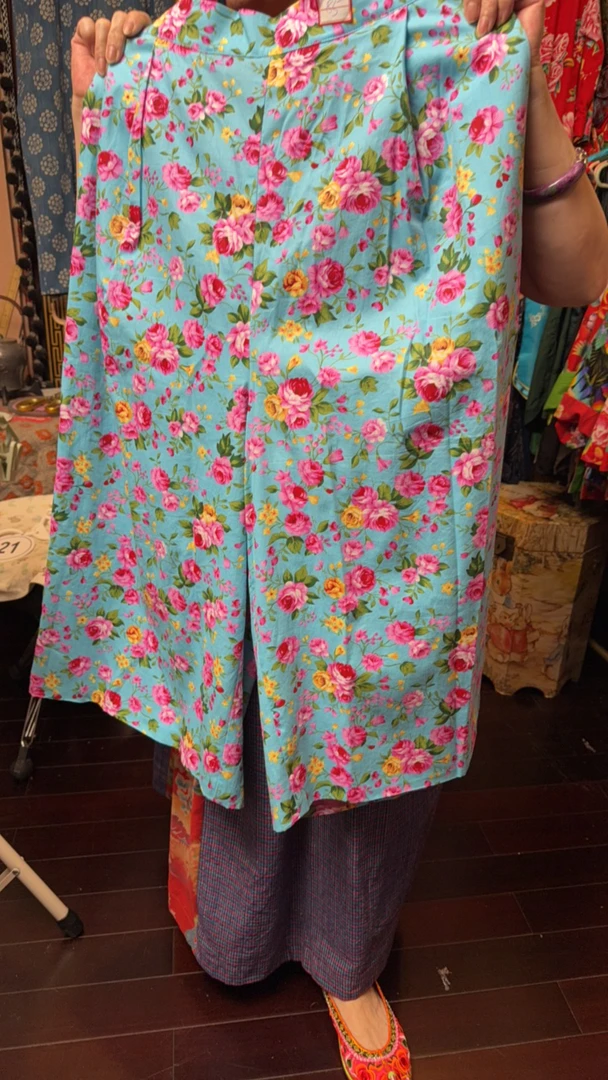 返潮复古小碎花阔腿裤裤，非遗传统手工制作，有意者直播间订制选款