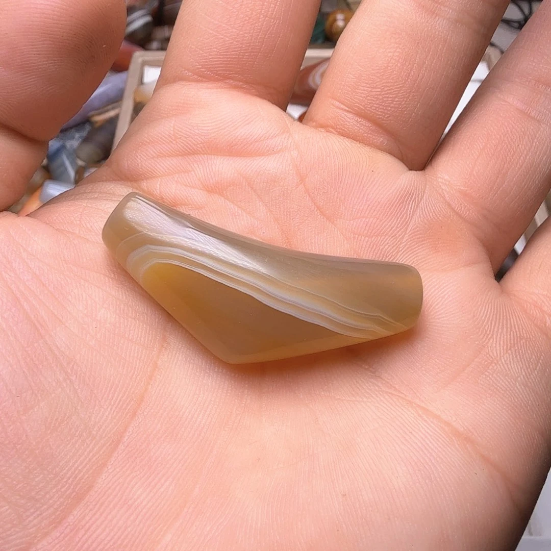 玛瑙/玉髓颈饰合金?***雪