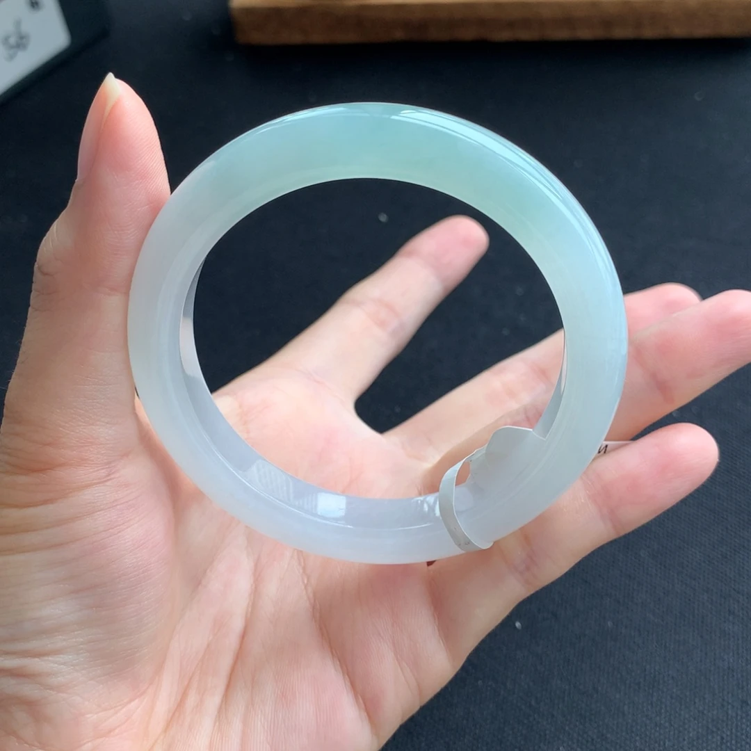 未镶嵌手镯翡翠翡翠