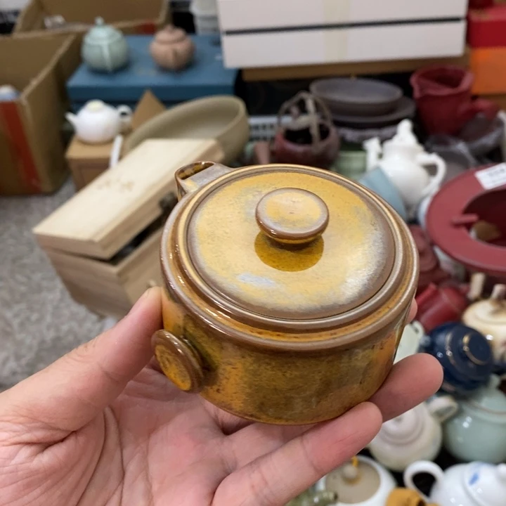 陶瓷艺术品及陶瓷壶