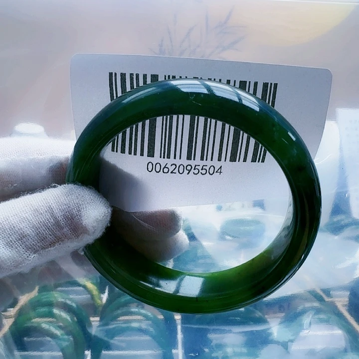 和田玉（碧玉）手镯未镶嵌61