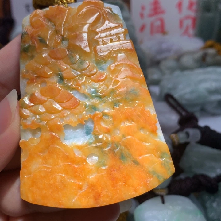 翡翠未镶嵌颈饰保真天然A货翡翠