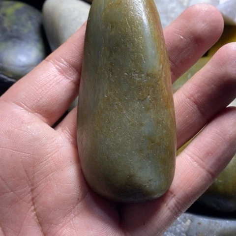 未镶嵌和田玉（糖玉）挂件