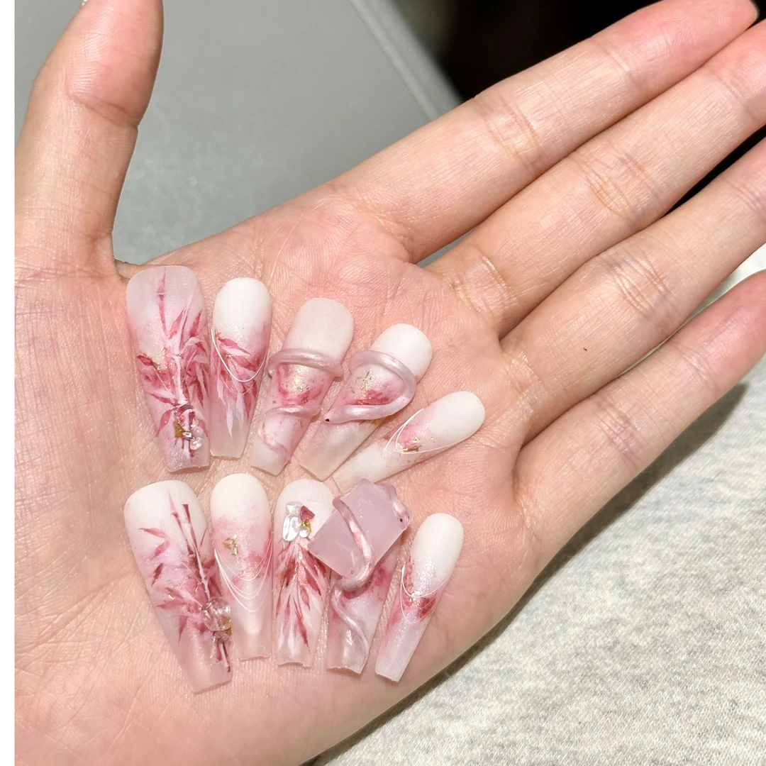Less.nail”粉蛇"纯手工穿戴甲手绘立体可拆卸【NO退NO换】