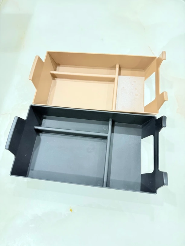 奔驰E级E300L中控扶手箱储物盒车内置物盒装饰用品