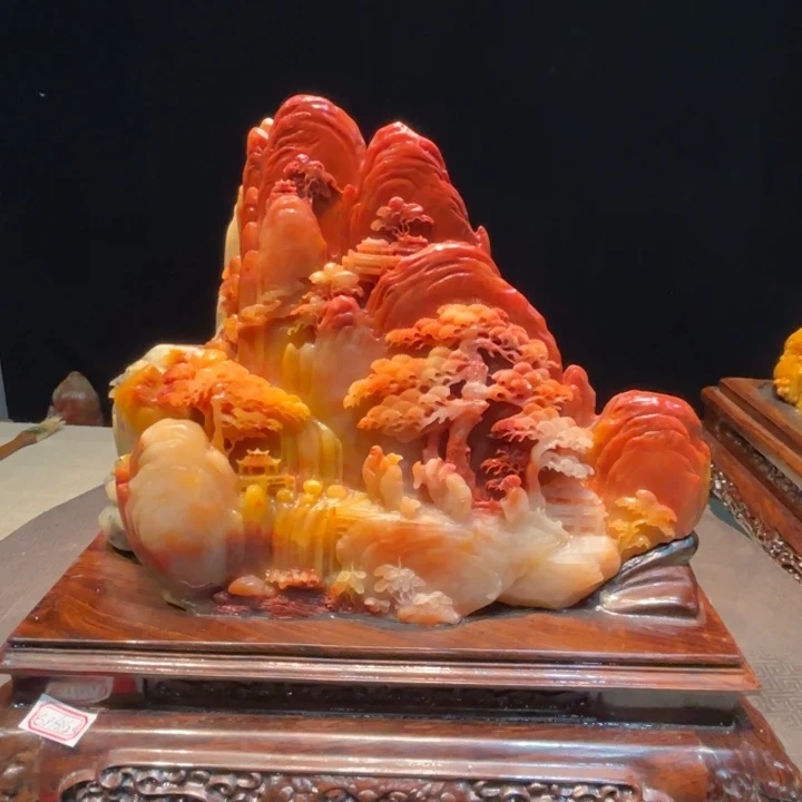 人***生寿山石雕工漂亮李