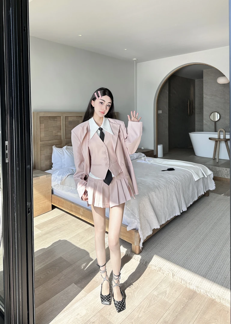 2025初春MyloveLeo’美高转校生‘韩版百搭洋气套装(衣长67）
