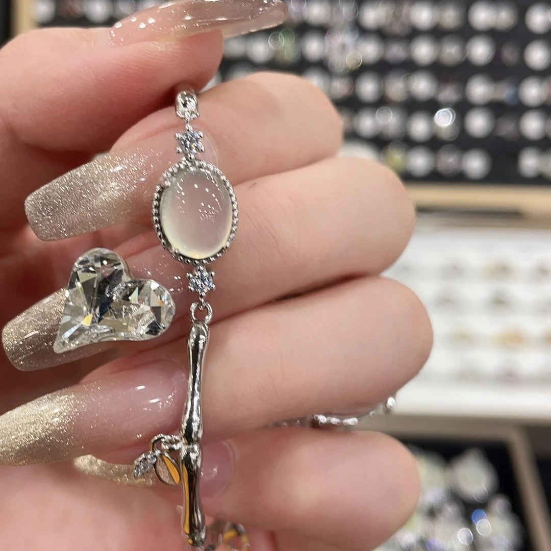 银S925镶嵌蛇纹石玉手链财****贝