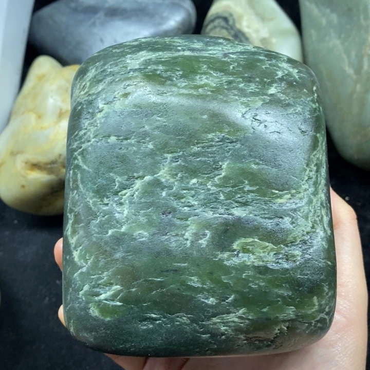 未镶嵌和田玉（糖玉）挂件鲤*王